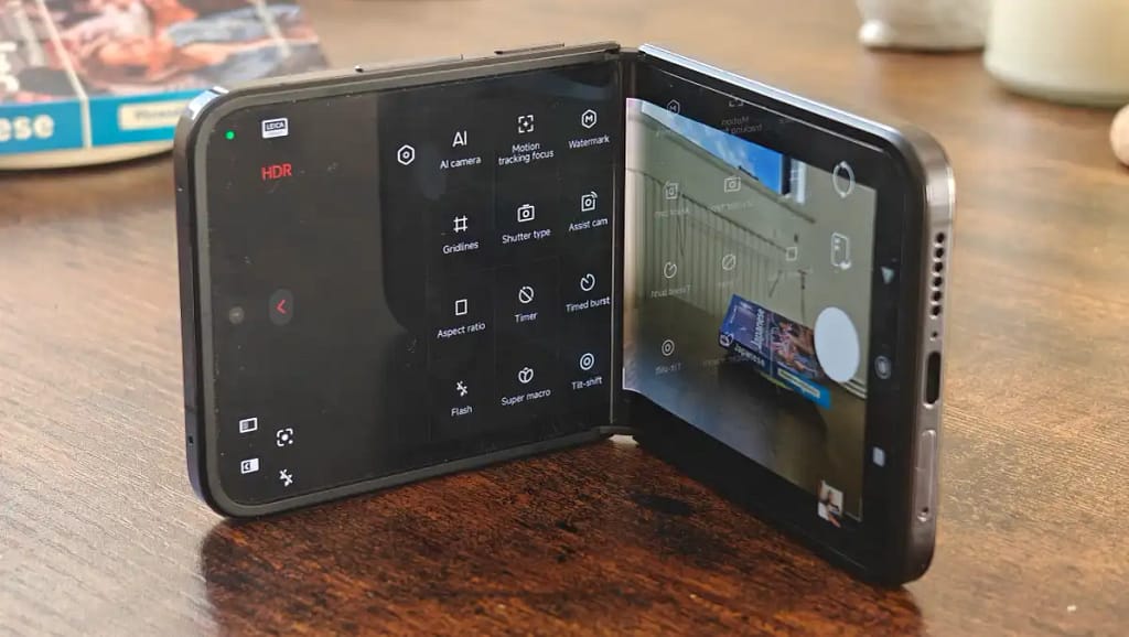 Xiaomi-Mix-Flip-Full-Review-Camera-DXOMARK-Performance-Water-Resistance